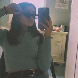 Meet your Posher, Samara